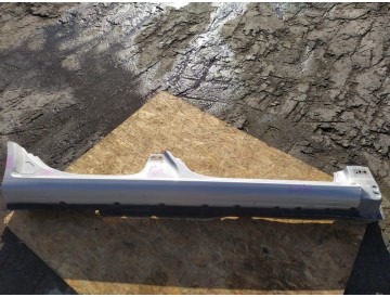 Порог прав. Toy/ Corona Premio/ AT210,AT211,AT212,ST210,ST215/ к.т.№000000