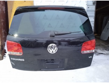 Дверь 5-я VolksWagen/ Touareg/ 7LA,7L6,7L7/ под квадратный номерной знак/ к.т.№7L6827025AR или 7L6827025AS