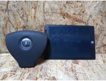 Подушка безопасности в руль VolksWagen/ Tiguan/ 5N1,5N2/ до 2011г./ к.т.№5N0880201A