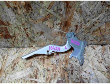 Петля капота лев. Toy/ Avensis/ AZT250,AZT251/ к.т.№53420-05060