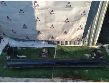 Порог прав. Mercedes Benz/ ML320,ML230,ML270,ML400,ML430,ML350,ML500,ML55/ W163/ к.т.№000000