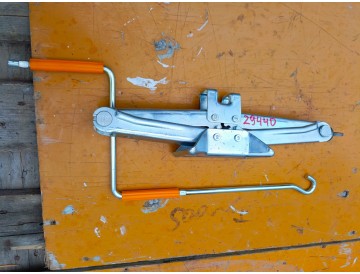 Домкрат Toy/ Aristo,Crown,Chaser,Cresta,Mark II/ GX100,JZX100,GS151R,JZS155L/ к.т.№09111-30120