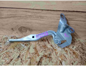 Петля капота прав. Maz/ Axela,Mazda 3/ BKEP,BK5P/ к.т.№B32H-52-410A