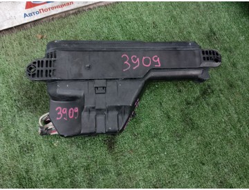 Блок предохранителей Toy/ Carina,Corona Premio/ AT210,AT211,AT212,CT216,ST215/ Caldina/ AT191,CT190,ST191,ST195,ET196/ к.т.№82720-20010