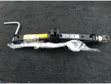 Домкрат Toy/ Ist,Prius,Probox,Succeed,Raum,Sienta/ NCP61,NCP65,NCP60,NHW20,NCP50V,NCP51V,NCP55V,NCP52V,NLP51V,NCZ20,NCZ25,NCP81,NCP85/ к.т.№09111-52041