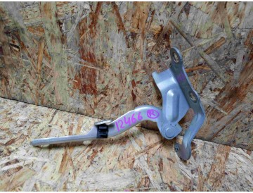 Петля капота прав. Toy/ Nadia/ SXN10,SXN15,ACN10,ACN15/ к.т.№53410-44030