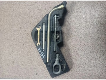 Ящик под инструменты. VolksWagen/ Touareg/ 7L6,7LA/ к.т.№7L0012113