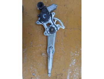 Стеклоподъемник прав.перед. Toy/ Platz,Vitz/ Platz,Vitz/ NCP12,NCP16,SCP11,SCP10,NCP10,NCP15,NCP13/ к.т.№69801-52020