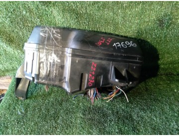 Блок предохранителей Toy/ Celica/ ZZT230,ZZT231/ к.т.№82720-20100