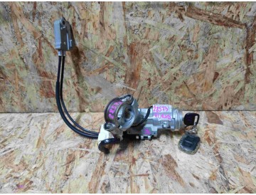 Замок зажигания Toy/ Ipsum,Gaia,Nadia,Raum/ SXM10G,SXM15G,CXM10G,SXN10,SXN15,EXZ10,EXZ15/ 04.1998 - 04.2001г./ к.т.№45280-44020