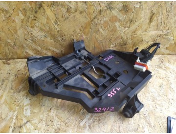 Крепление фары лев. Porsche/ Cayenne/ 955/ 12.2002 - 01.2007г./ к.т.№95563104102