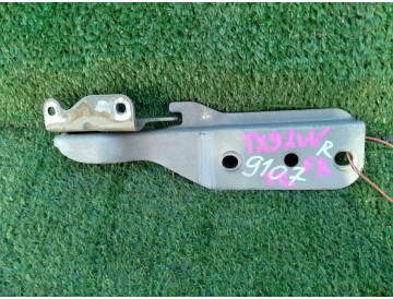 Петля капота прав. Suz/ Escudo,Grand Escudo/ TA02W,TA52W,TD52W,TD62W,TX92W/ к.т.№58410-65D01