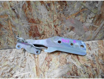 Петля капота прав. Suz/ Escudo,Grand Escudo/ TA02W,TA52W,TD52W,TD62W,TX92W/ к.т.№58410-65D01