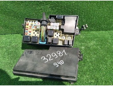 Блок предохранителей Volvo/ S40,V50/ MS68,MH68,MS68,MH68/ B5254T3/ 2.5 литра/ к.т.№8688040 