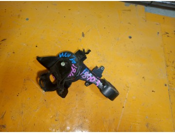 Подушка ДВС прав. Toy/ 1MZ-FE/ Camry,Windom,Lexus ES300/ MCV30/ верхняя, с тягой/ к.т.№12363-20100