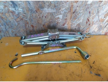 Домкрат Hon/ Accord,Fit/ CL9,CL8,CL7,CM2,GD1,GD2/ 850кг/ к.т.№89310S5A013